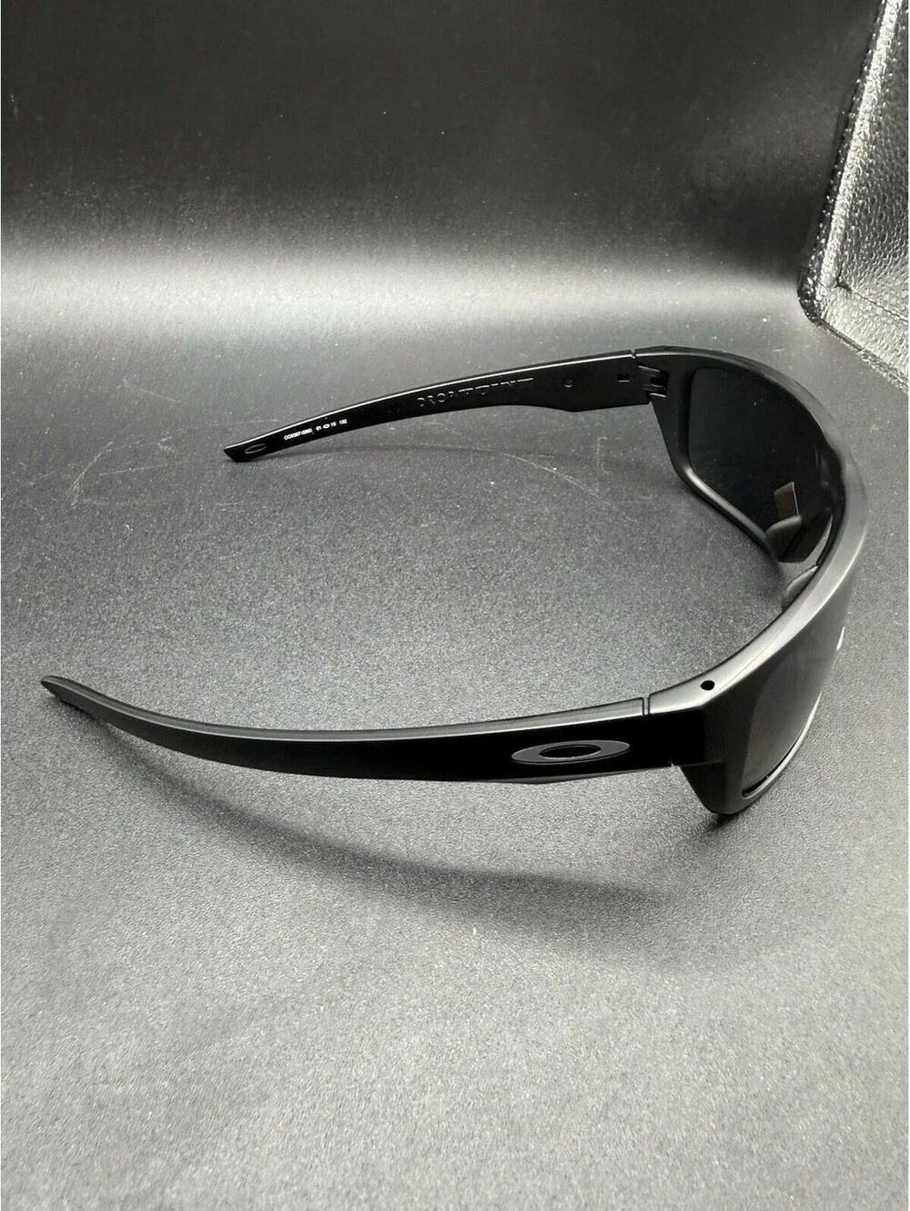 Oakley Drop Point Matte Black/Prizm Black Iridium Polarized OO9367-0860
